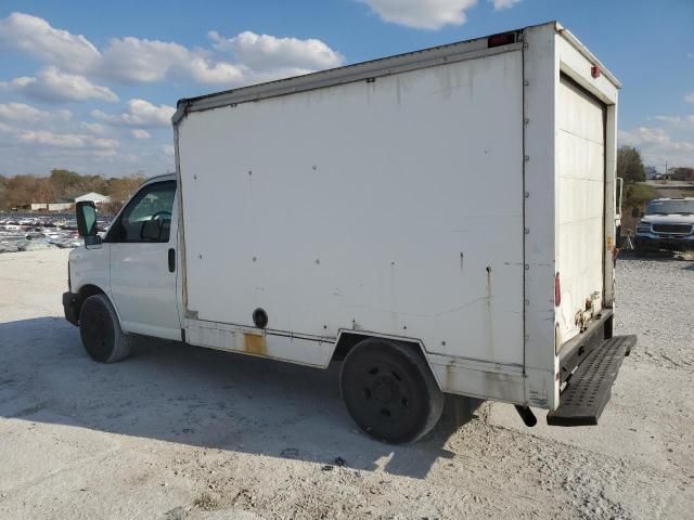 2004 GMC Savana Cutaway G3500