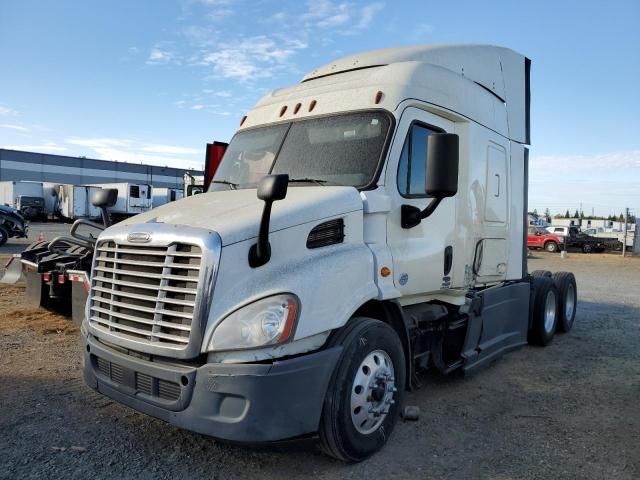 2017 Freightliner Cascadia 113