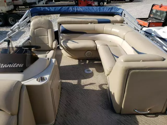 2012 Triton Boat