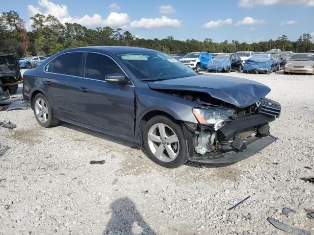 2013 Volkswagen Passat SE