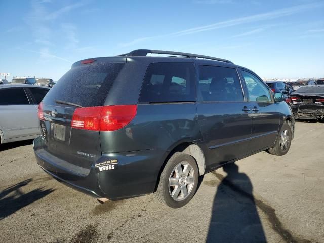 2004 Toyota Sienna XLE