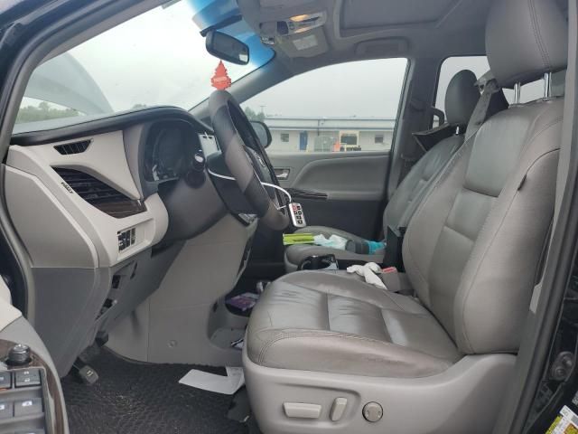 2015 Toyota Sienna XLE