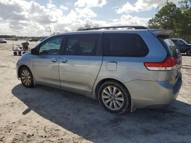 2012 Toyota Sienna XLE