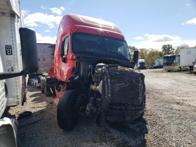 2016 Freightliner Cascadia 125