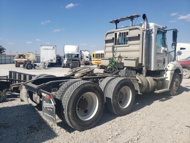 2006 Freightliner Conventional Columbia