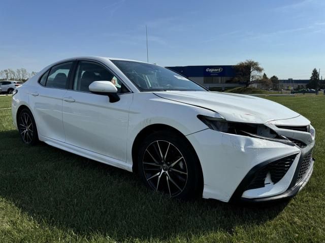 2021 Toyota Camry SE