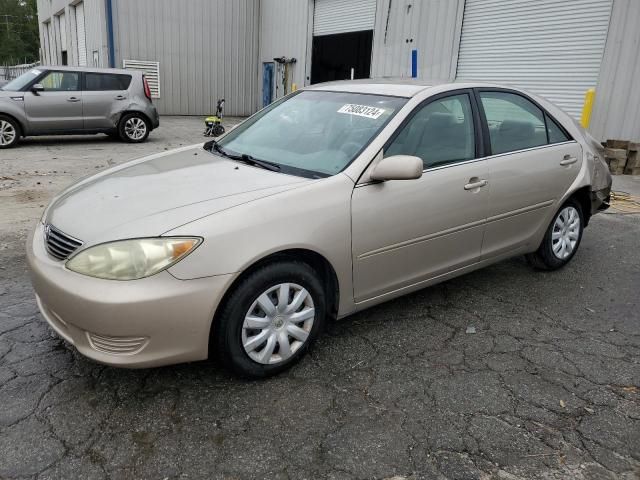 2005 Toyota Camry LE