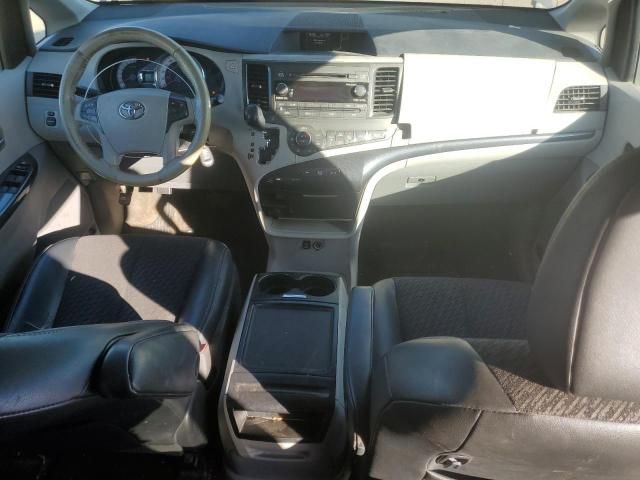 2012 Toyota Sienna Sport