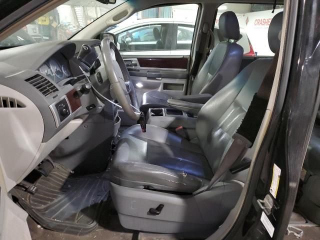 2010 Chrysler Town & Country Touring