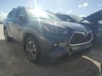 2024 Toyota Highlander Hybrid XLE