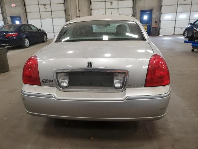 2003 Lincoln Town Car Executive