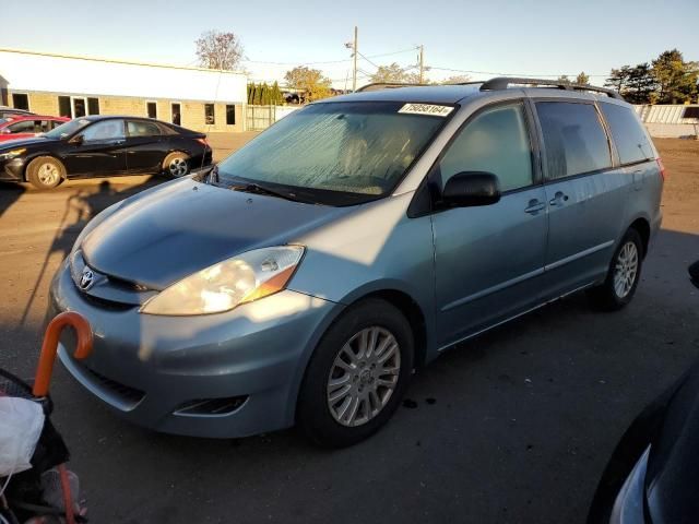 2008 Toyota Sienna LE