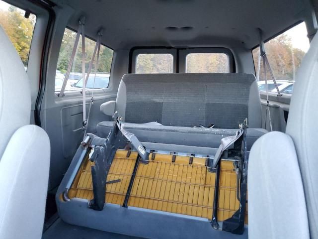 2000 Ford Econoline E150 Wagon