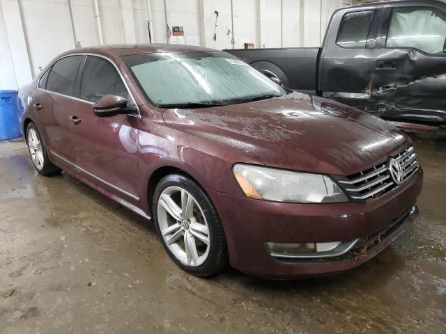 2012 Volkswagen Passat SEL