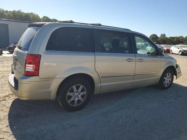 2010 Chrysler Town & Country Touring