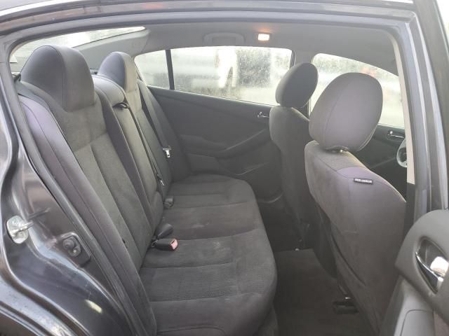 2011 Nissan Altima Base