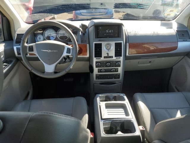 2008 Chrysler Town & Country Touring