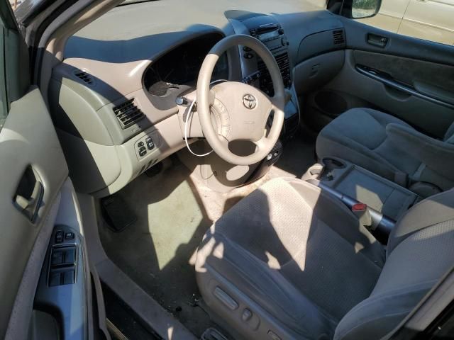 2010 Toyota Sienna CE