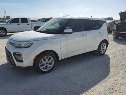 Carros dañados por inundaciones a la venta en subasta: 2021 KIA Soul LX