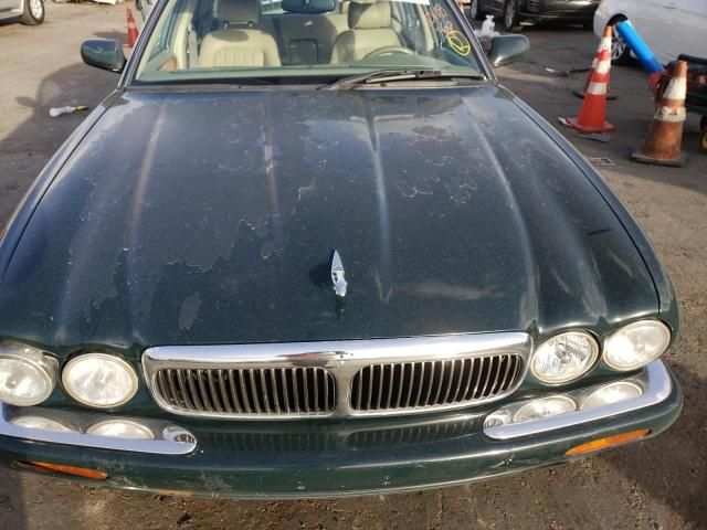 1999 Jaguar XJ8