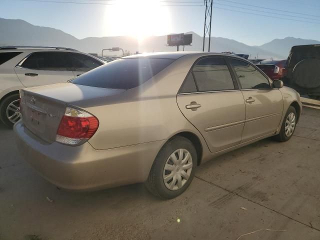 2005 Toyota Camry LE