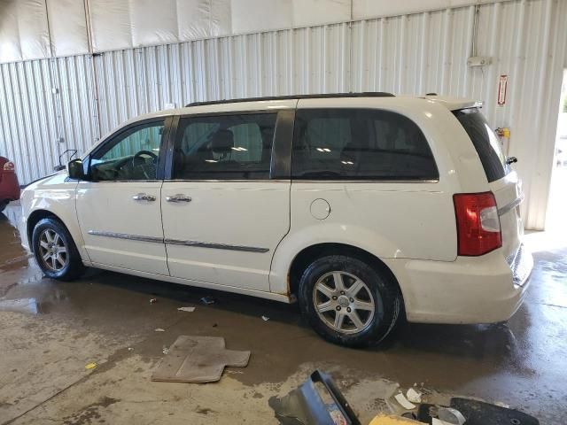 2011 Chrysler Town & Country Touring