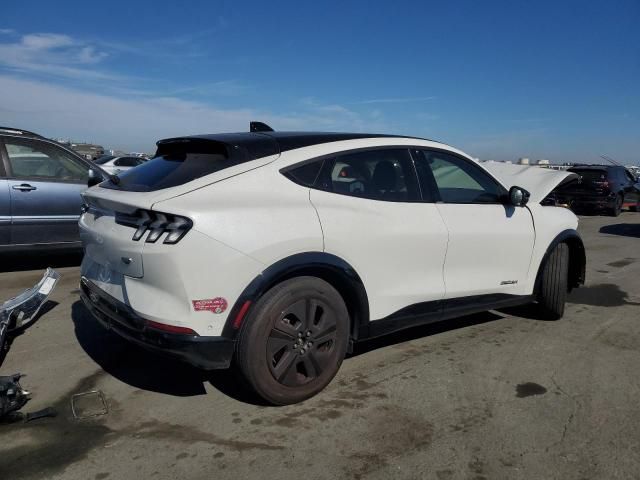 2023 Ford Mustang MACH-E California Route 1