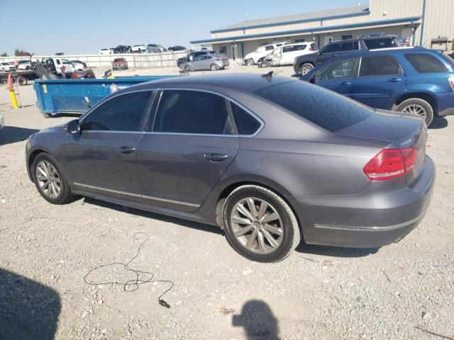 2012 Volkswagen Passat SEL