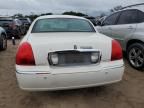 2005 Lincoln Town Car Signature Limited