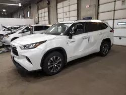 Salvage cars for sale from Copart Ham Lake, MN: 2020 Toyota Highlander Hybrid XLE