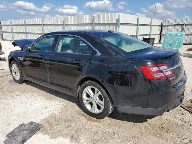 2016 Ford Taurus SE