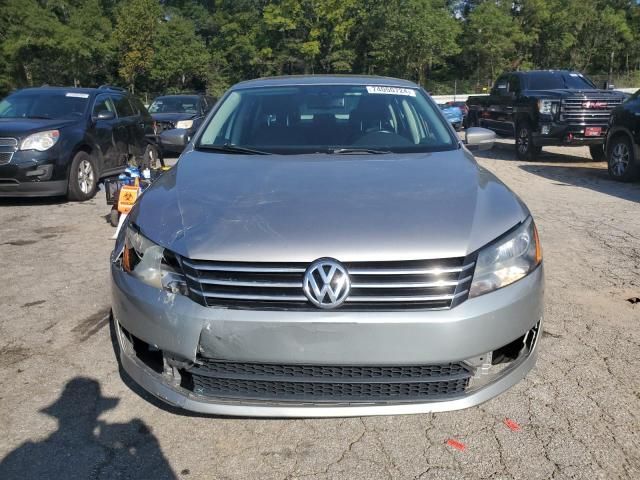 2014 Volkswagen Passat SE