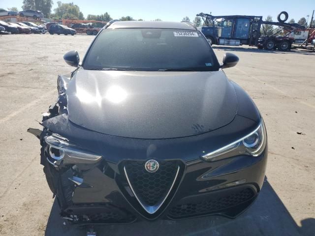 2022 Alfa Romeo Stelvio TI