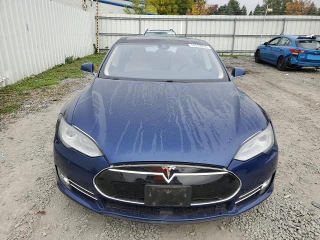 2015 Tesla Model S 70D