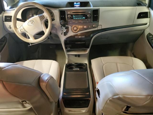 2012 Toyota Sienna LE