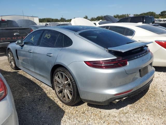 2018 Porsche Panamera 4S