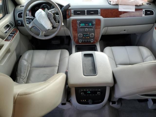 2011 Chevrolet Suburban K1500 LT