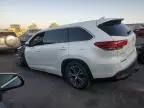 2017 Toyota Highlander LE