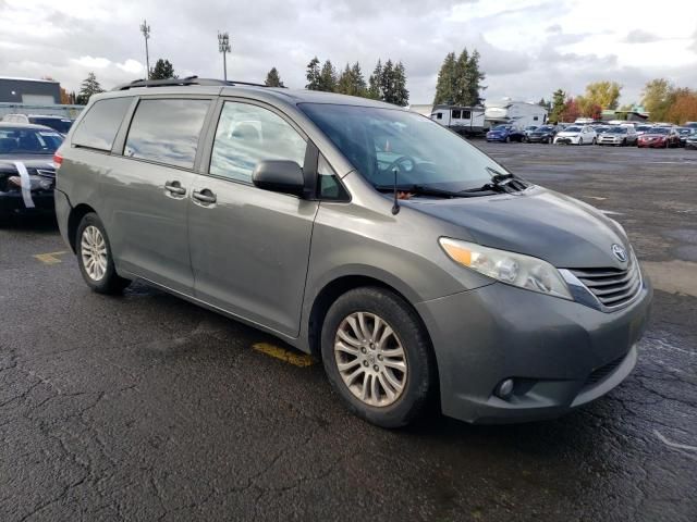 2011 Toyota Sienna XLE