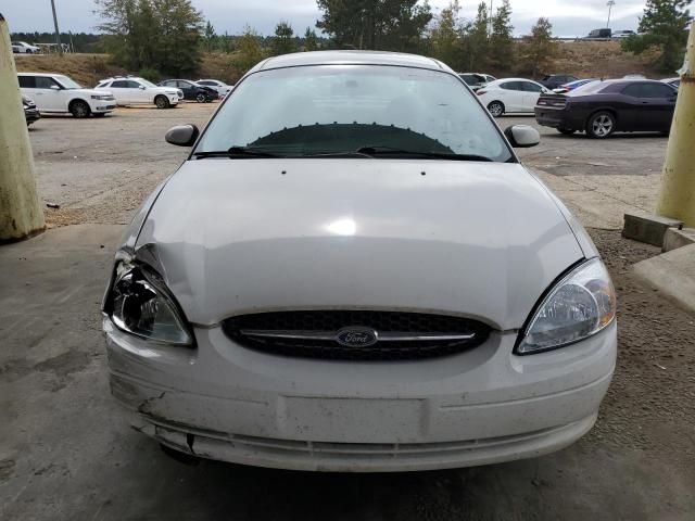 2002 Ford Taurus SE