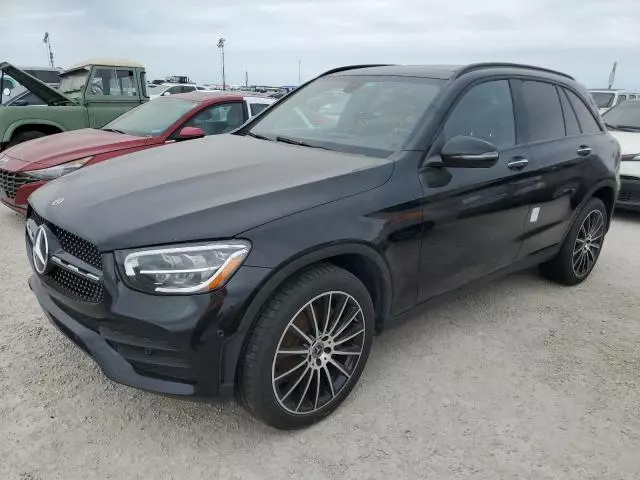 2021 Mercedes-Benz GLC 300