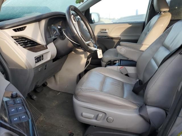 2017 Toyota Sienna XLE