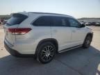 2017 Toyota Highlander SE