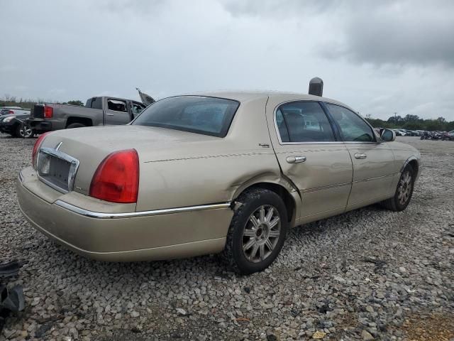 2007 Lincoln Town Car Signature Limited