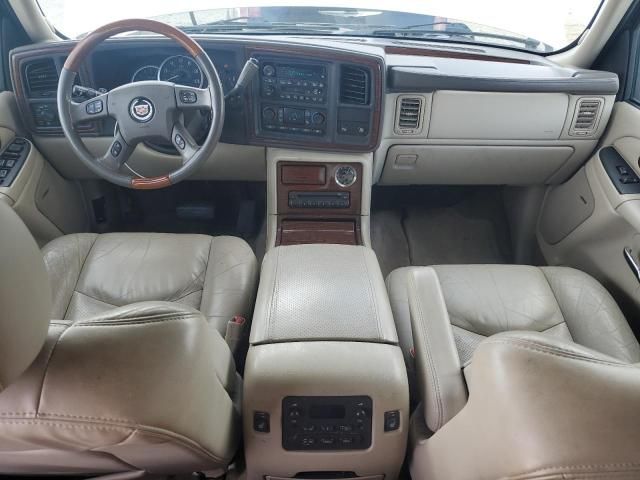 2004 Cadillac Escalade Luxury