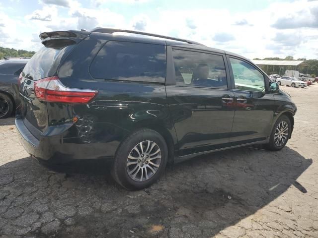 2019 Toyota Sienna XLE