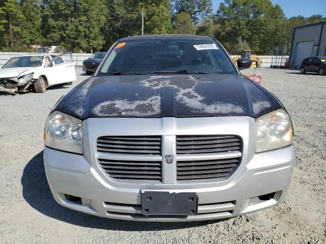 2005 Dodge Magnum SXT