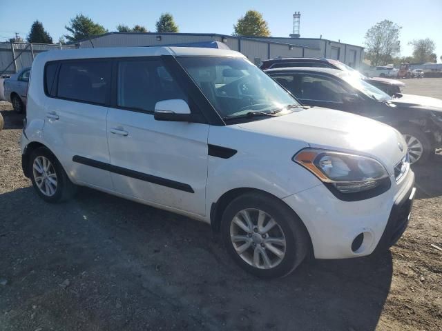 2013 KIA Soul +