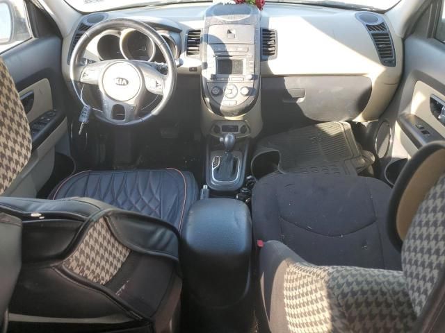 2013 KIA Soul +