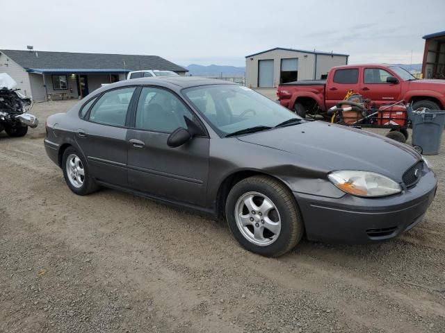 2005 Ford Taurus SE